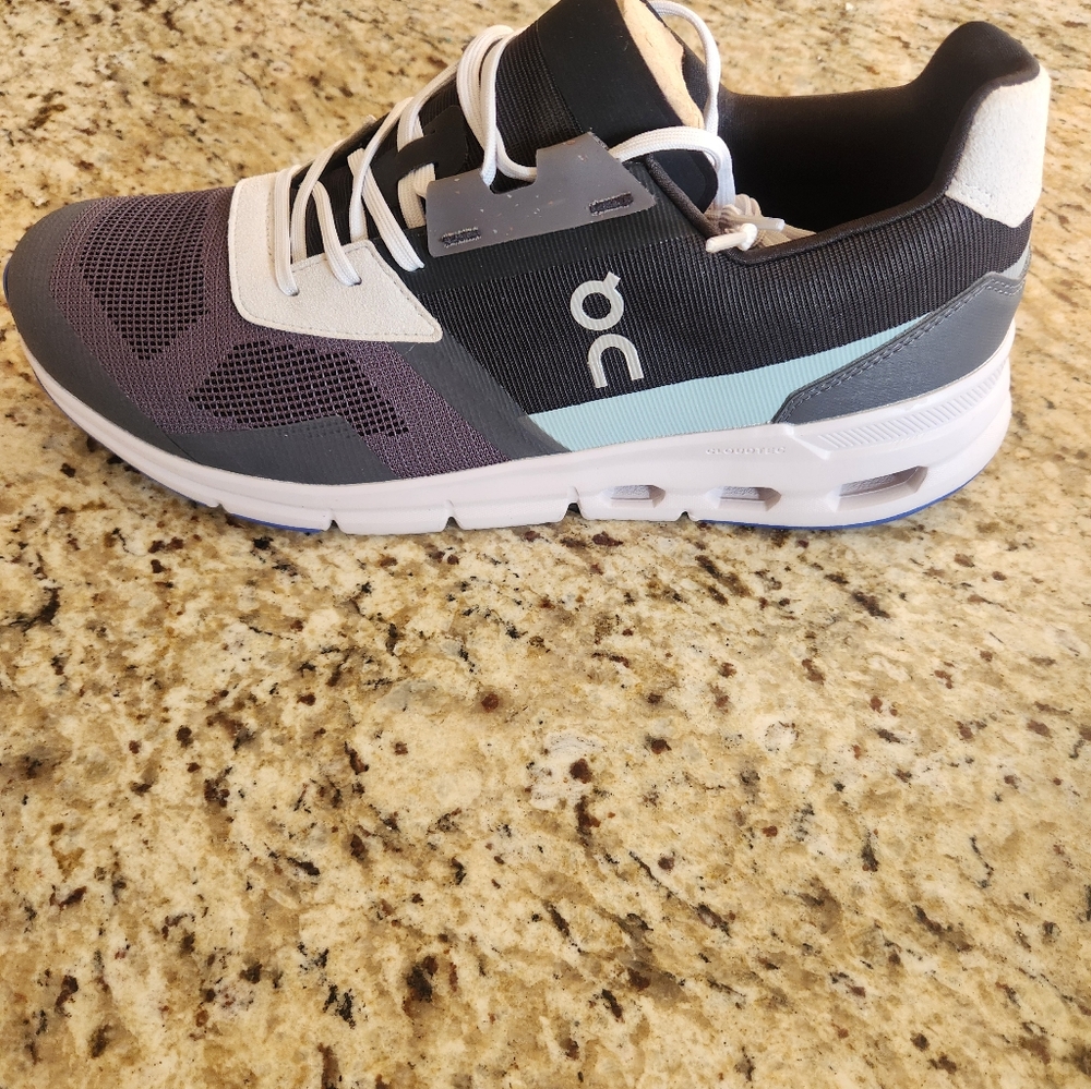 On Cloudrift for men men size 11 sneakers running shoes